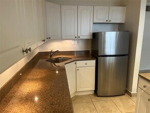 1414 NE 5th Terrace in Fort Lauderdale, FL - Building Photo - Building Photo