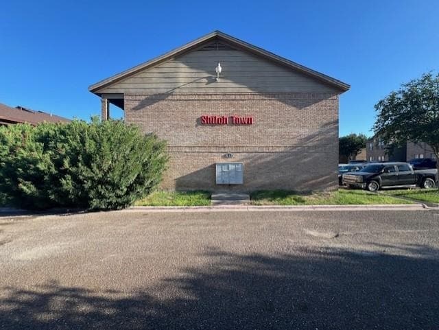 property at 412 Shiloh Dr