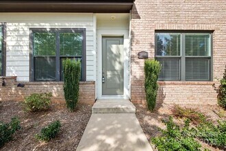 5914 Ardrey Kell Rd in Charlotte, NC - Building Photo - Building Photo