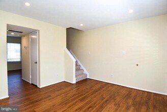 1809 Westwind Way in McLean, VA - Building Photo - Building Photo