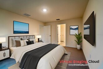 9206 Sapphire Crk Pl in Tampa, FL - Building Photo - Building Photo