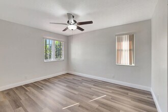 11420 Coral Bay Dr in Boca Raton, FL - Foto de edificio - Building Photo