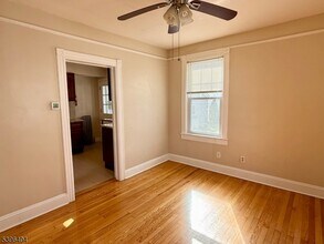 8 William St in Summit, NJ - Building Photo - Building Photo