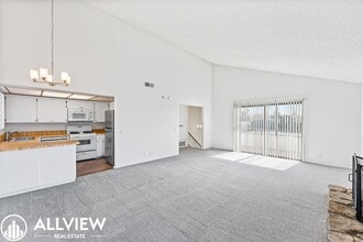 503 Avenida Victoria in San Clemente, CA - Building Photo - Building Photo