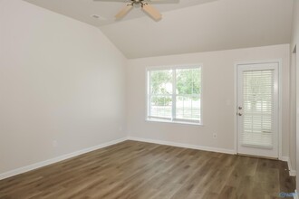 235 Misty Cove Ct in New Market, AL - Building Photo - Building Photo