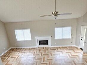 1015 Green Meadow St in Beaumont, TX - Building Photo - Building Photo