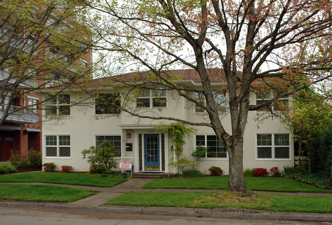 1417 Olive St in Eugene, OR - Building Photo - Building Photo