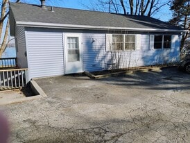 152 North Ave in Wauconda, IL - Building Photo