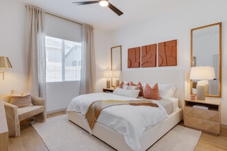 Bungalows on Combs in Queen Creek, AZ - Foto de edificio - Interior Photo