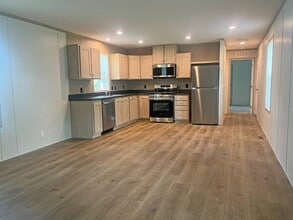 2404 N 8th St in Red Oak, IA - Building Photo - Building Photo