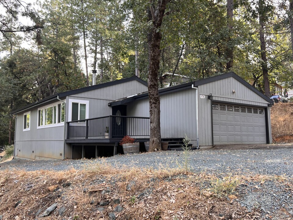 11776 Francis Dr in Grass Valley, CA - Building Photo