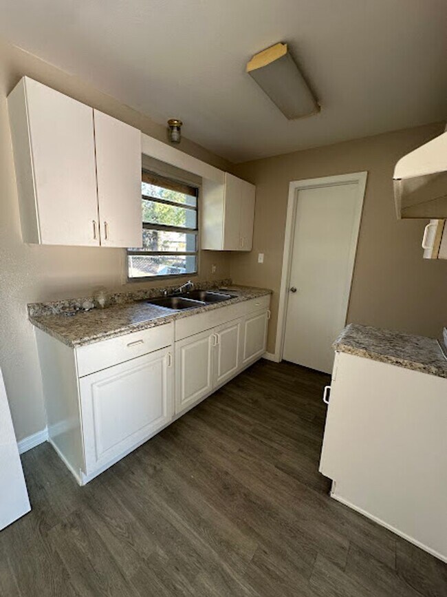 1202 Prairie Ln in Apopka, FL - Building Photo - Building Photo