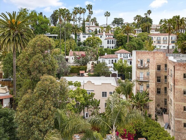 6612 Emmet Ter, Unit 6612 in Los Angeles, CA - Foto de edificio - Building Photo