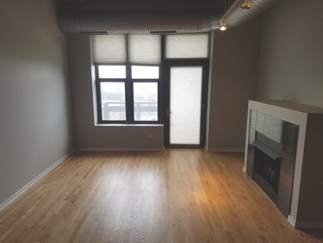849 N Franklin St-Unit -1122 in Chicago, IL - Building Photo - Building Photo