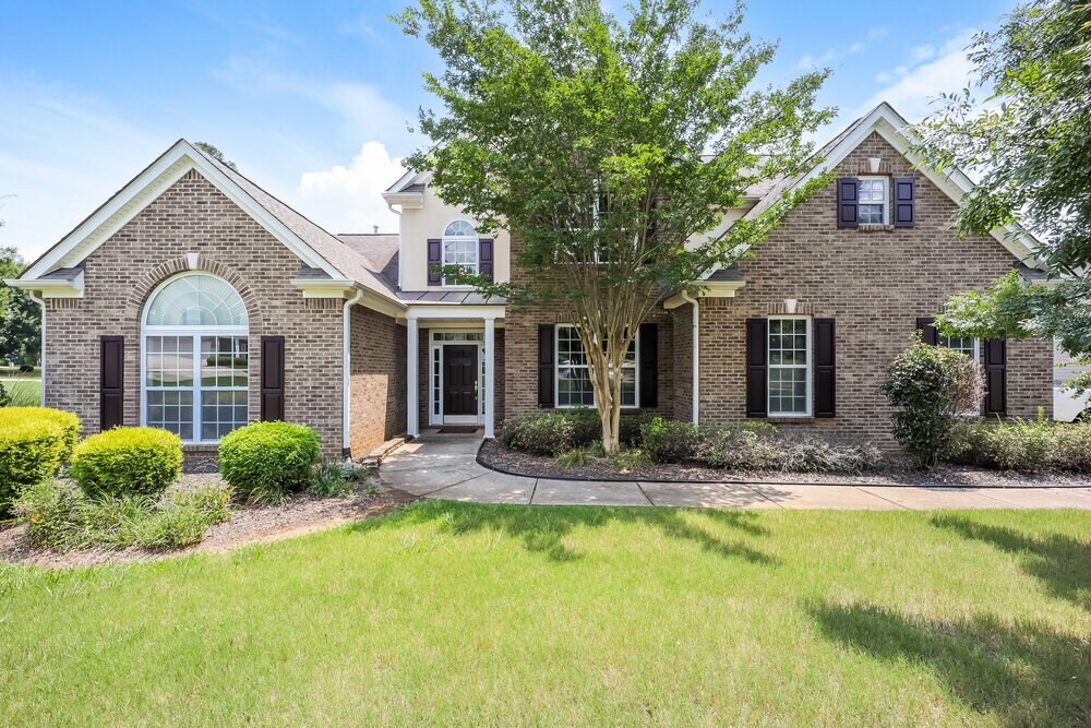 501 Summer Brooke Ln in Fairburn, GA - Building Photo