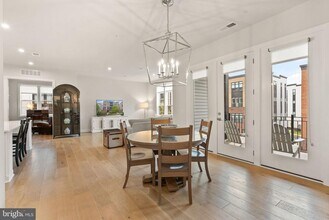 43443 Croson Ln in Ashburn, VA - Building Photo - Building Photo