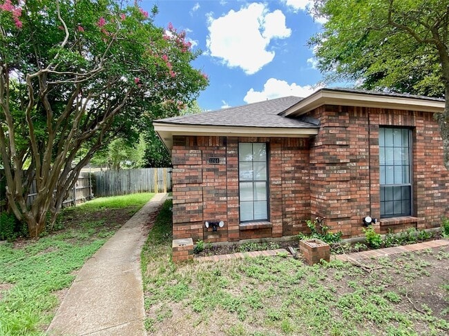 property at 1244 Misty Ln