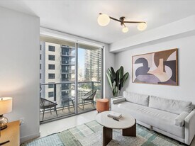 11 NE 6th St, Unit SI ID1373682P in Miami, FL - Building Photo