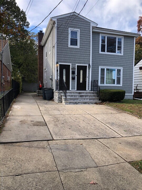 231-10 145th Ave in Queens, NY - Building Photo