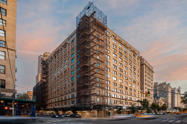 1035 Fifth Ave in New York, NY - Building Photo - Building Photo