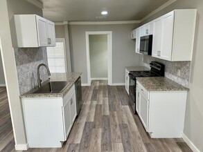 3408 29th St in Lubbock, TX - Foto de edificio - Building Photo