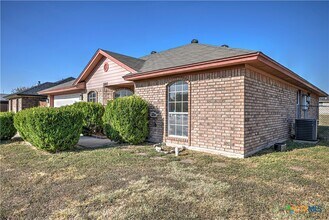 3805 Riverrock Dr in Killeen, TX - Building Photo - Building Photo