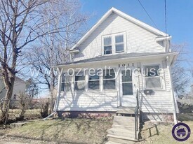 1031 N Michigan St in Toledo, OH - Building Photo