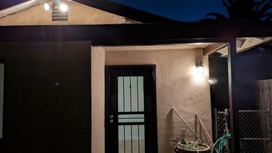 413 Beech St in Bakersfield, CA - Foto de edificio - Building Photo