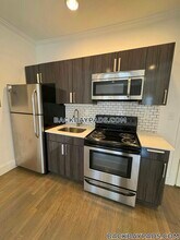 225 Newbury St in Boston, MA - Building Photo - Building Photo