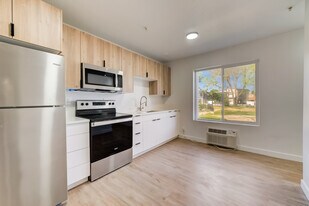 404 E 5600 S in Murray, UT - Building Photo