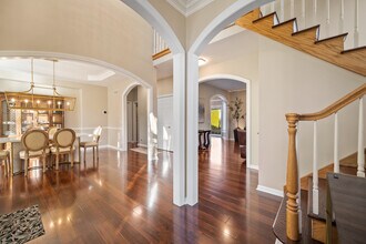 142 N Dixon Dr in Batavia, IL - Building Photo - Building Photo