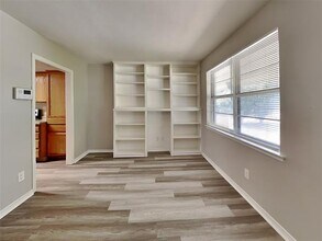 2116 Crockett Dr in Carrollton, TX - Building Photo - Building Photo