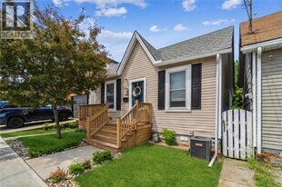 491 Ferguson Ave N in Hamilton, ON - Building Photo
