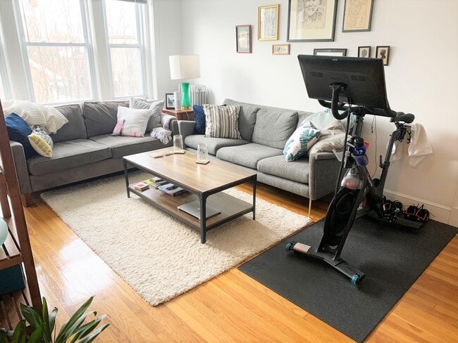 1 Gray St, Unit 9