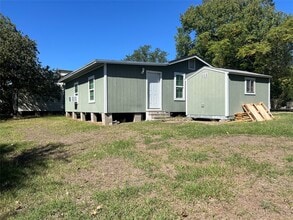 810 S Brownell St in La Porte, TX - Building Photo - Building Photo