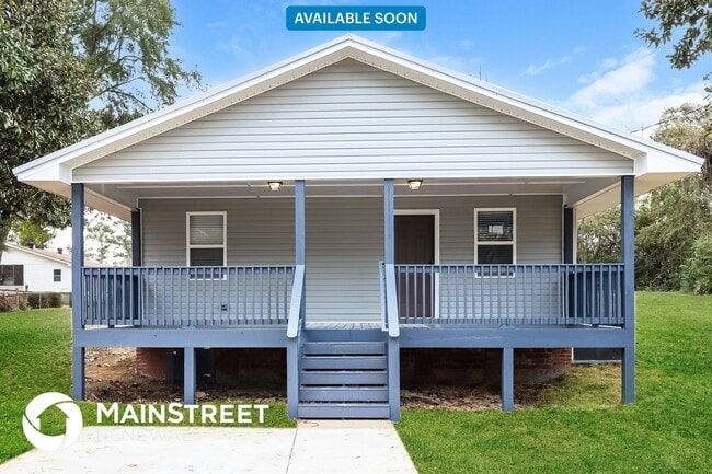 property at 141 2nd Ave SE
