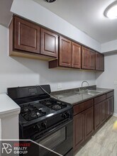 1054 W Hollywood Ave in Chicago, IL - Building Photo - Building Photo