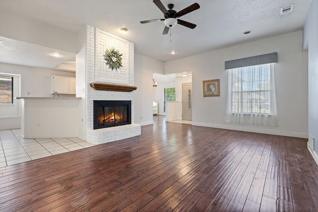 1017 Micarta Dr in Mesquite, TX - Building Photo - Building Photo