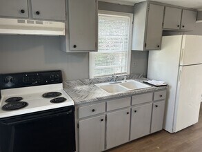 108 Pitt St in Fayetteville, NC - Building Photo - Building Photo