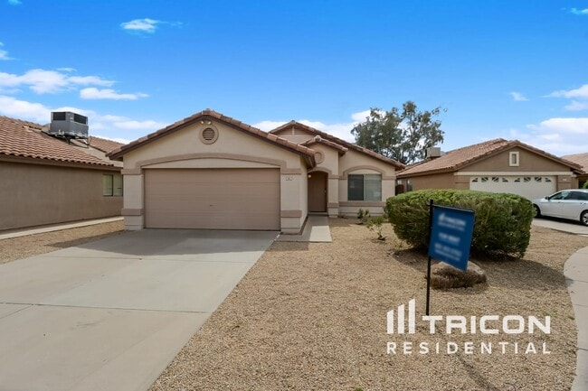 property at 831 E Yuma Ave
