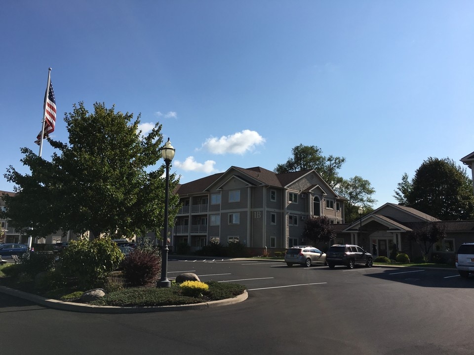 Starlight Estates Apartments in Camillus, NY - Foto de edificio