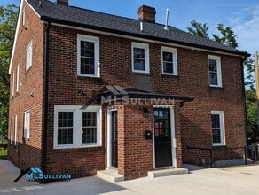 229 W Elm St in Graham, NC - Building Photo - Building Photo