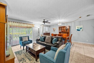 12196 Sag Harbor Ct in Wellington, FL - Building Photo - Building Photo