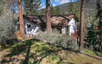 16616 Sandalwood in Pine Mountain Club, CA - Building Photo - Building Photo