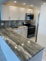 5501 NW 2nd Ave in Boca Raton, FL - Building Photo
