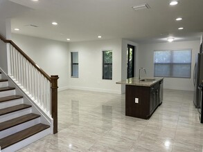 269 Bella Sol Way in West Palm Beach, FL - Foto de edificio - Building Photo