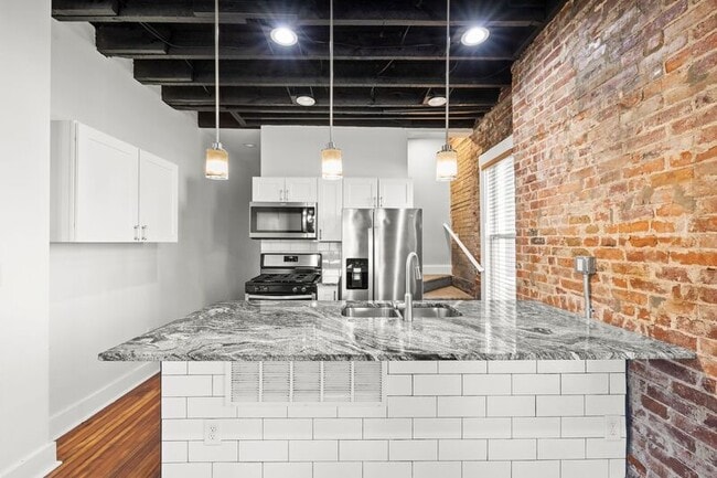 property at 1685 E Main St