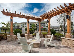 M North in Orlando, FL - Foto de edificio - Building Photo