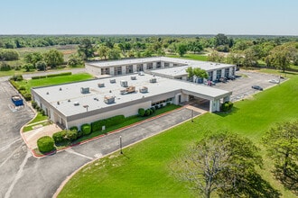 Athens Reserve in Athens, TX - Foto de edificio - Building Photo