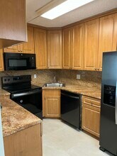 1012 Green Pine Blvd in West Palm Beach, FL - Building Photo - Building Photo
